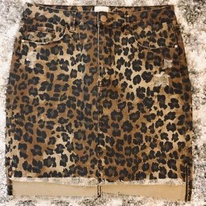 GB Animal print skirt 💛
